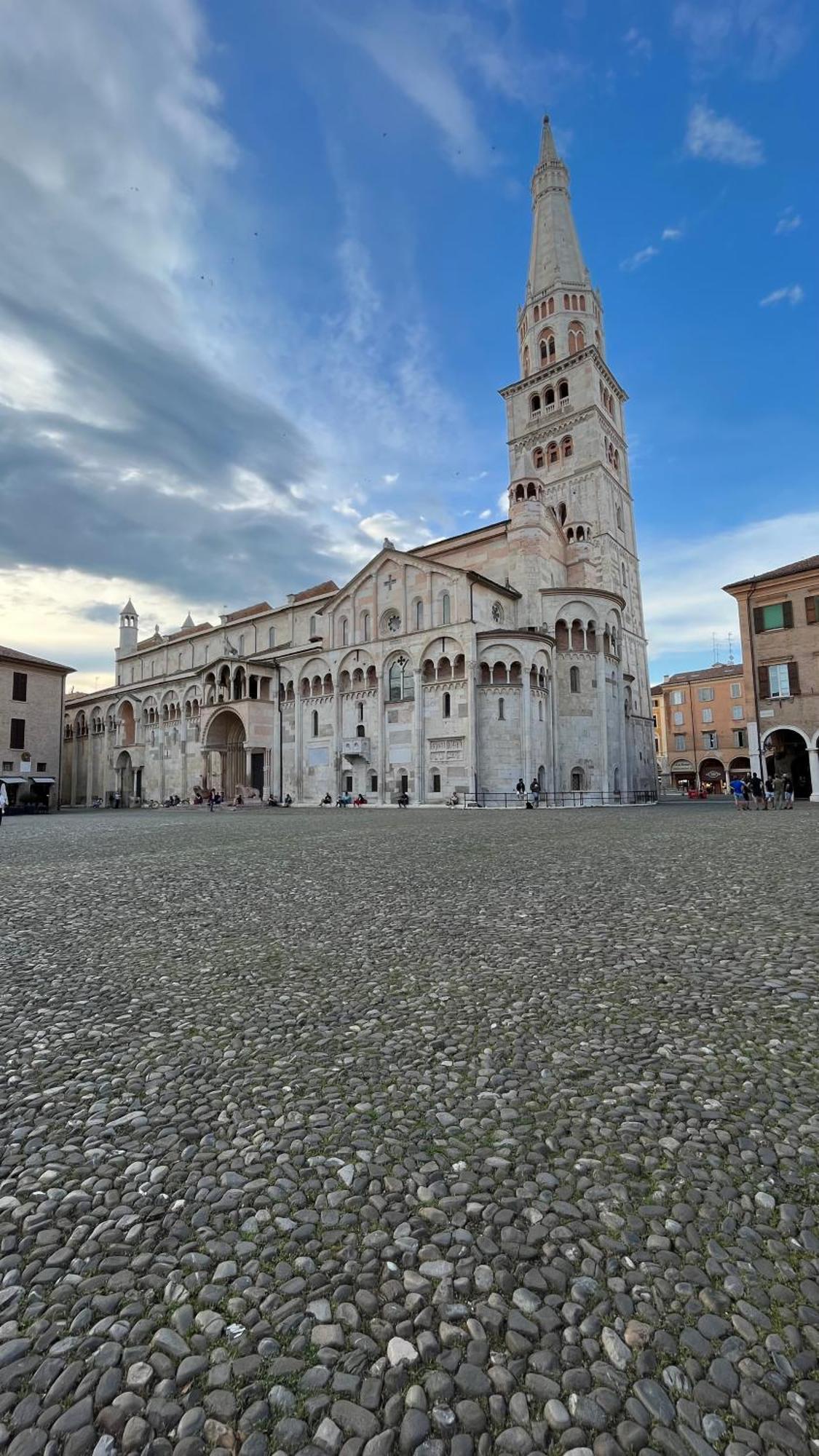 Room & Breakfast Canalino 21 Modena Luaran gambar