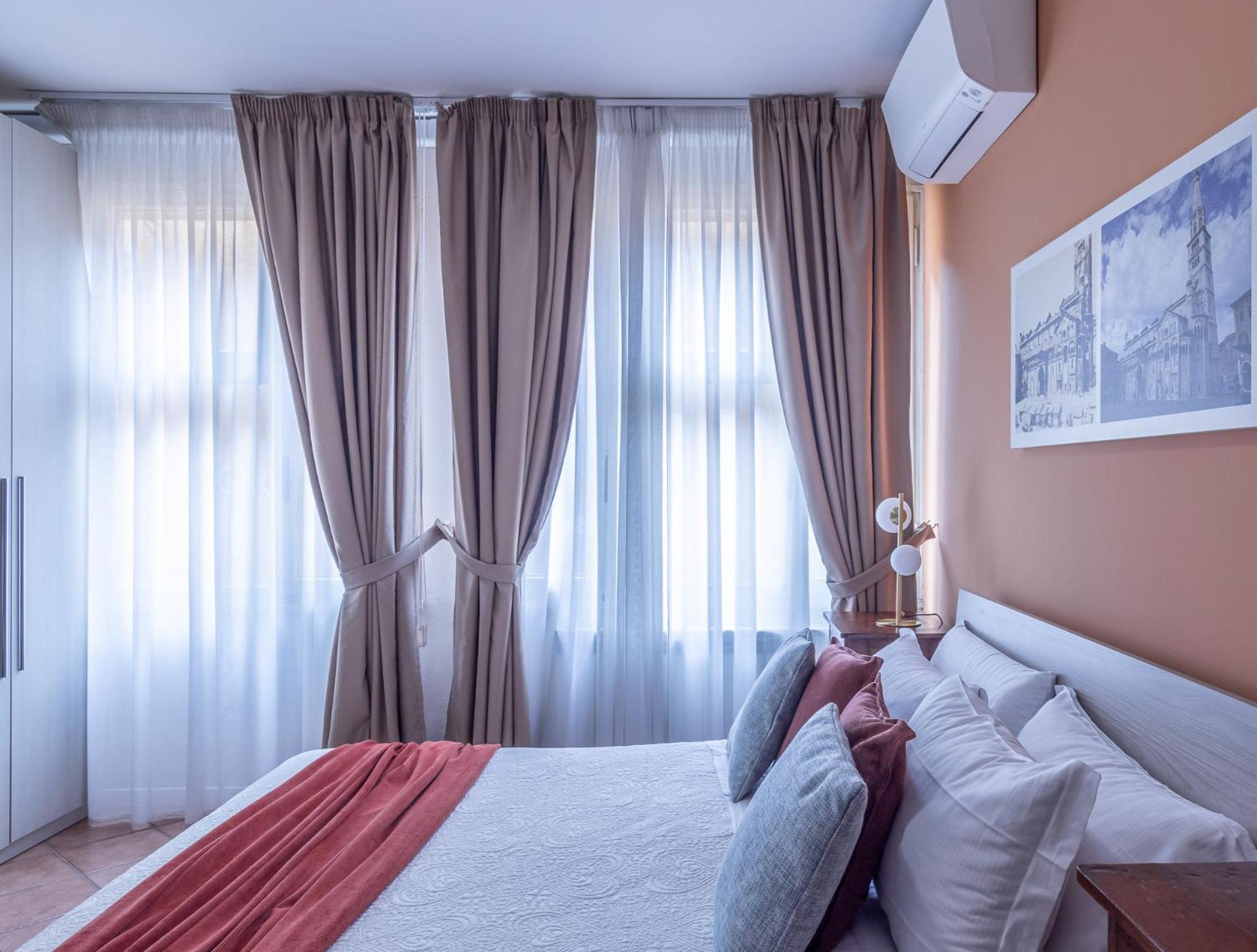 Room & Breakfast Canalino 21 Modena Luaran gambar