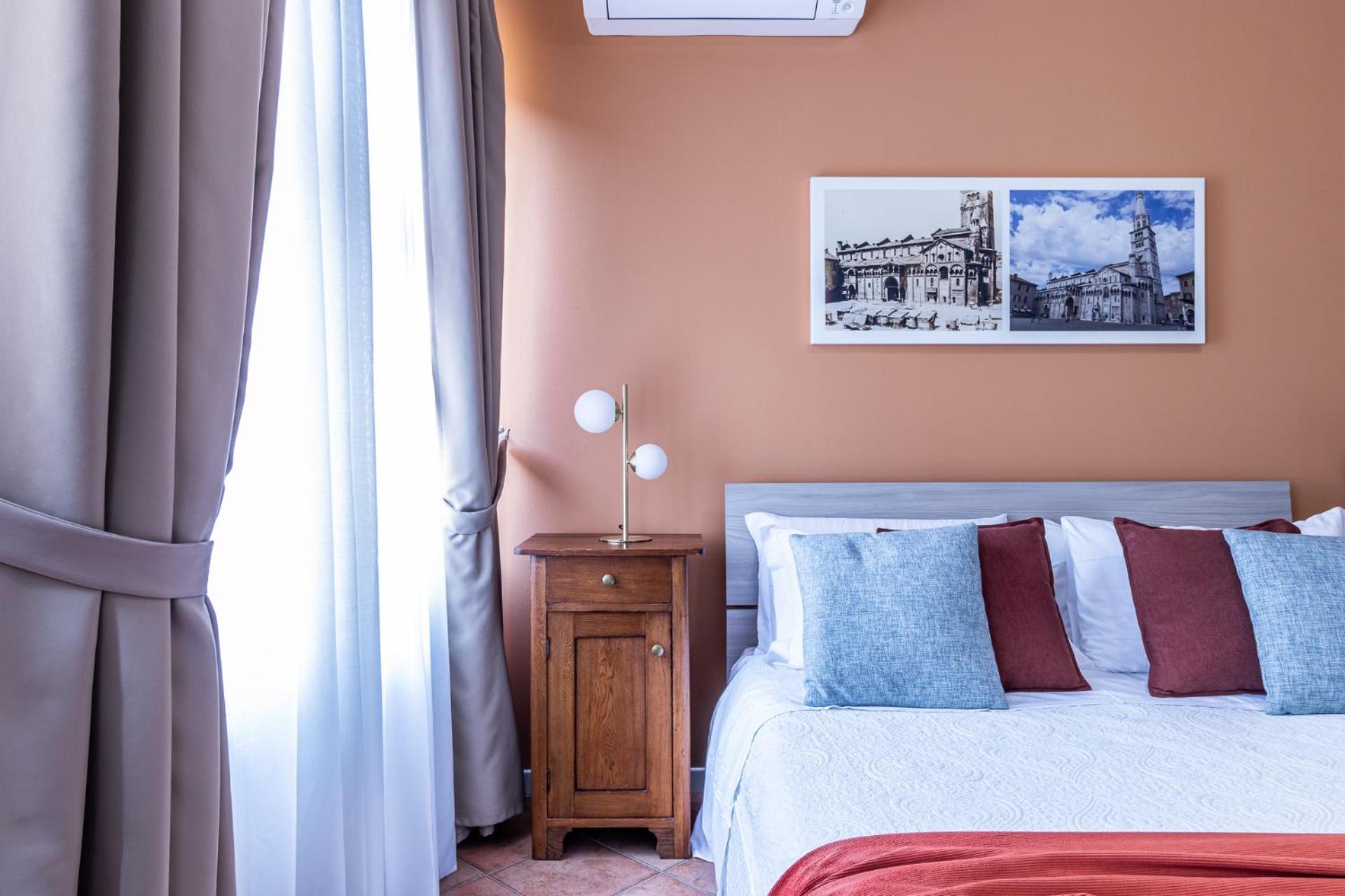 Room & Breakfast Canalino 21 Modena Luaran gambar