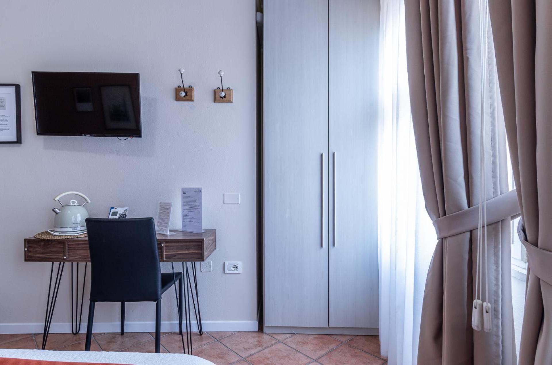 Room & Breakfast Canalino 21 Modena Luaran gambar